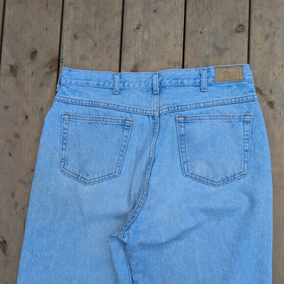 L.L. Bean Men's y2k Light Wash Classic Fit Straight Leg Jeans Size 34x32 - Picture 11 of 12